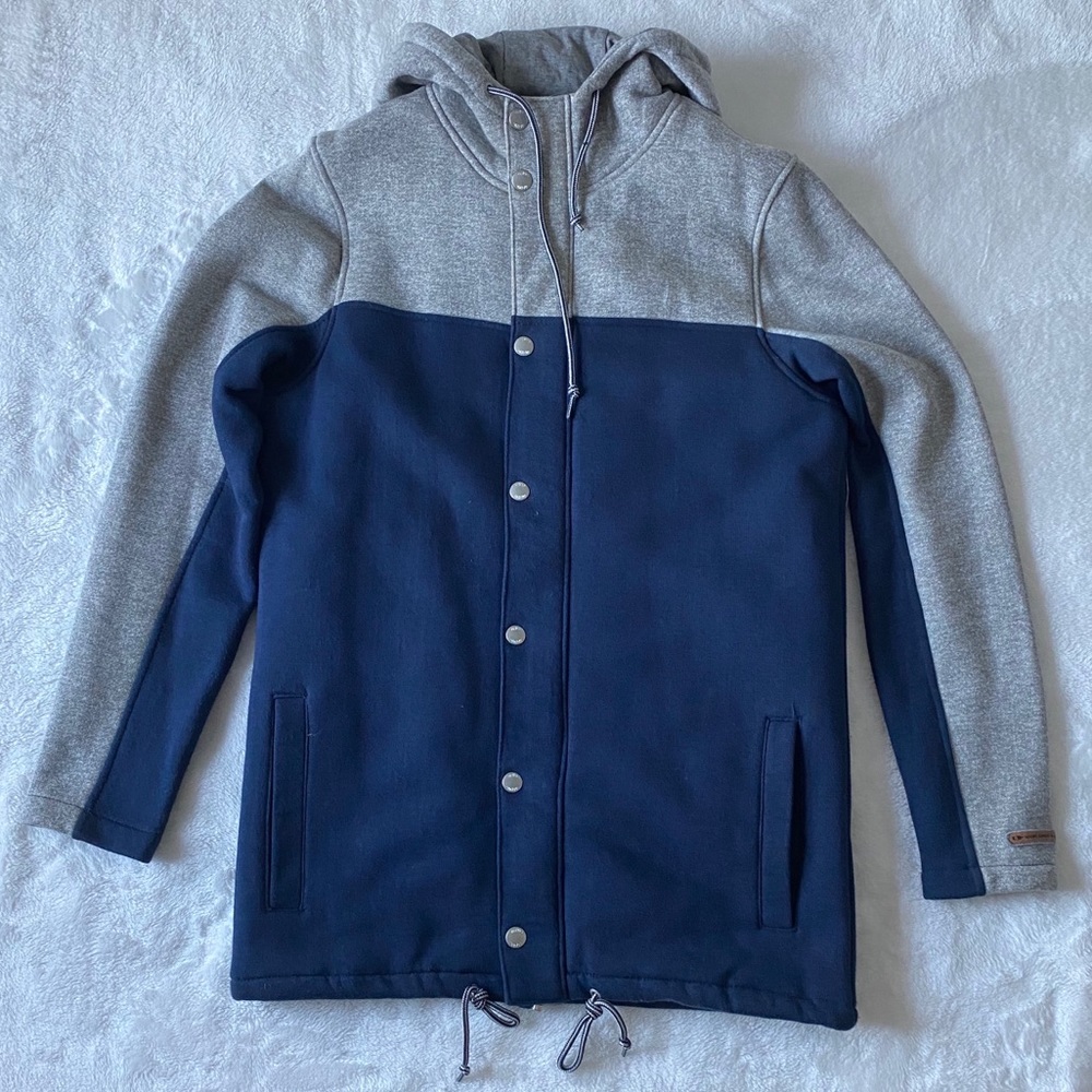 Men’s Blue/Grey Color Blocked Hooded Jacket